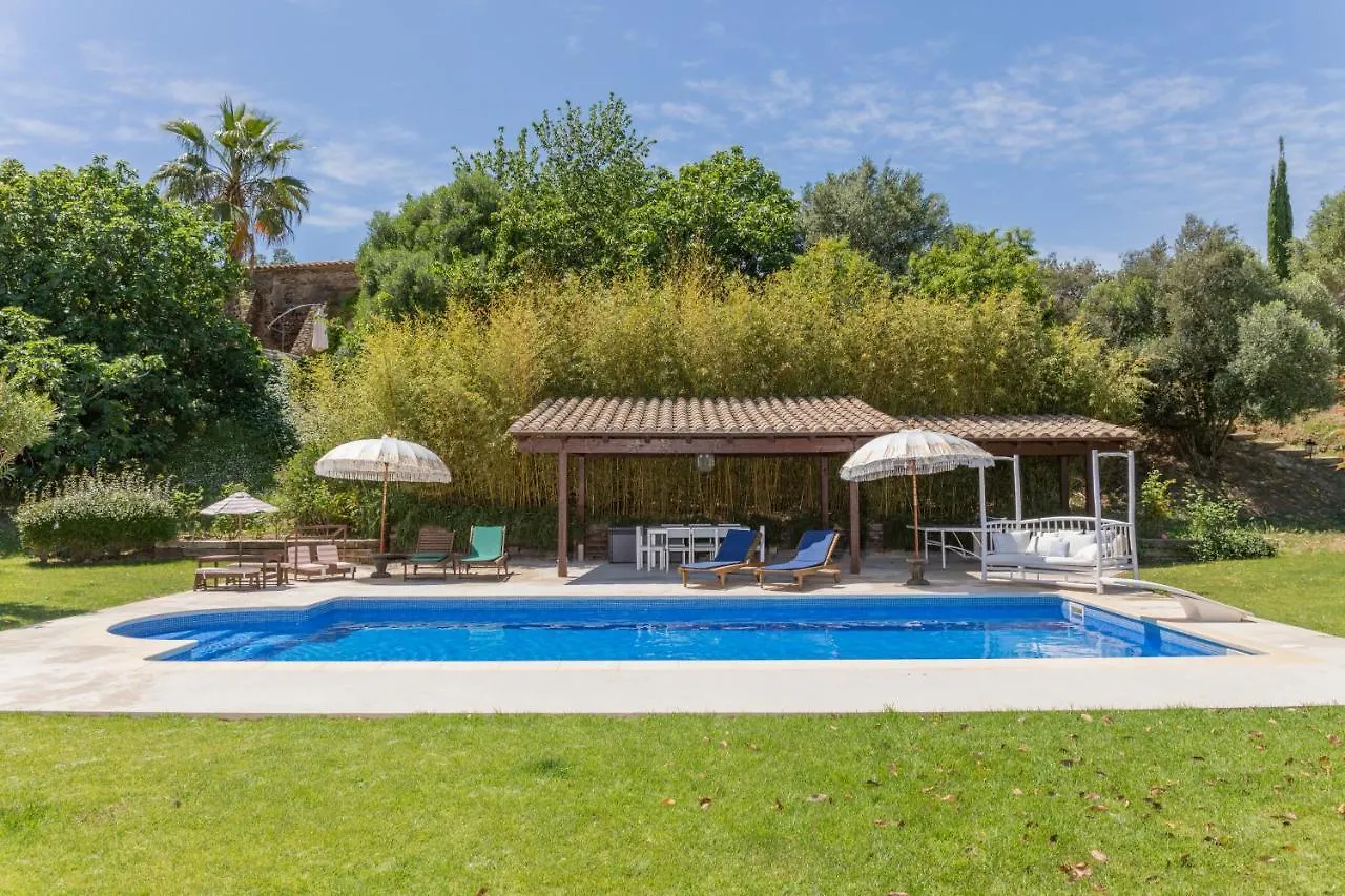 Country house Can Font De Muntanya Cruilles